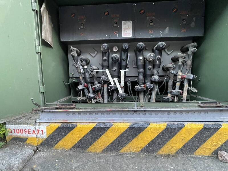 高雄三民區復興一路停電,原因為地下電纜故障。 (台電提供) 高雄三民區復興一路停電,原因為地下電纜故障。 (台電提供)