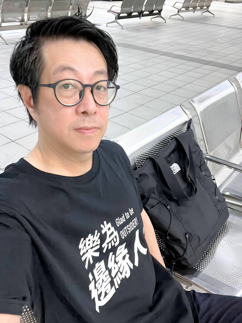 尹立評論有兩種政治病毒正入侵台灣民主,大罷免就是民主防疫反應。(翻攝尹立臉書) 尹立評論有兩種政治病毒正入侵台灣民主,大罷免就是民主防疫反應。(翻攝尹立臉書)