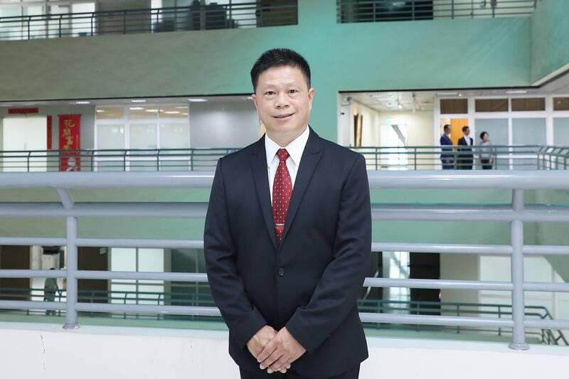 林森國小校長吳育楷獲遴選連任。(嘉義市政府提供) 林森國小校長吳育楷獲遴選連任。(嘉義市政府提供)