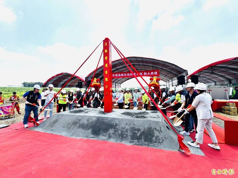 嘉義縣太保市禮儀廳新建工程動土典禮。(記者蔡宗勳攝) 嘉義縣太保市禮儀廳新建工程動土典禮。(記者蔡宗勳攝)