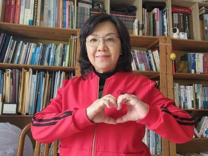 行政院南部聯合服務中心副執行長陳慧玲因涉嫌在澎湖縣議員任內詐領助理費,據了解,陳慧玲是在第18、19屆議員期間涉案,檢察官今天凌晨聲押,法院已裁定收押禁見。(資料照) 行政院南部聯合服務中心副執行長陳慧玲因涉嫌在澎湖縣議員任內詐領助理費,據了解,陳慧玲是在第18、19屆議員期間涉案,檢察官今天凌晨聲押,法院已裁定收押禁見。(資料照)