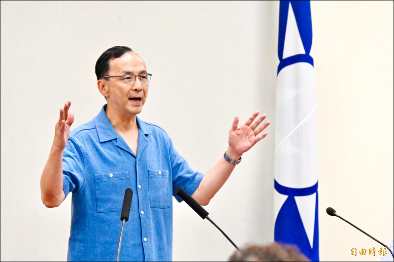 國民黨主席朱立倫昨主持中常會時指出，全黨要展開「愛國者行動」，共同守護每一席黨籍立委。（記者叢昌瑾攝）