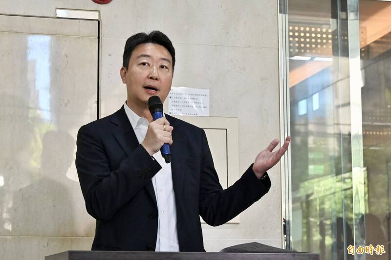 交通部向花縣府喊話,拿了補助就快評估。圖為交通部長陳世凱。(資料照) 交通部向花縣府喊話,拿了補助就快評估。圖為交通部長陳世凱。(資料照)
