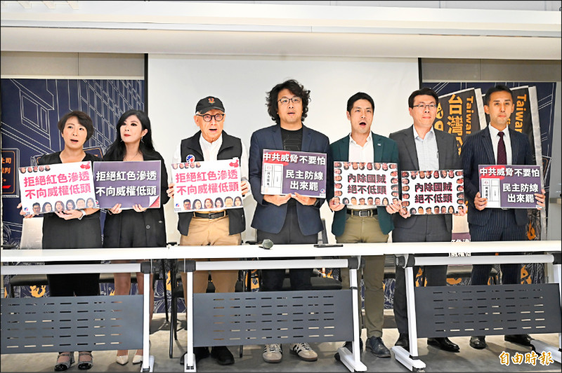 曹向朱傅下戰帖辯論 否則送「孬種帽」
