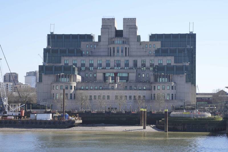 英國秘密情報局（軍情六處，MI6）總部全景。 （美聯社資料照）