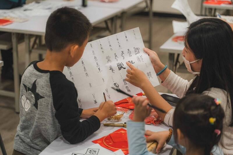 鍾肇政文學園區透過文學賞析與創作活動,帶民眾欣賞客家文學之美。(桃市府客家局提供) 鍾肇政文學園區透過文學賞析與創作活動,帶民眾欣賞客家文學之美。(桃市府客家局提供)