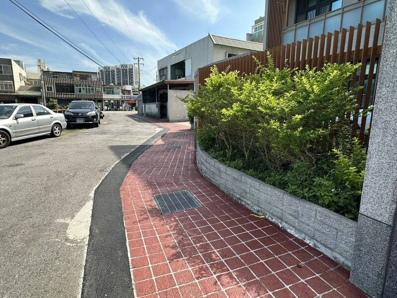 竹市港南三街滯洪池完工。（市府提供）