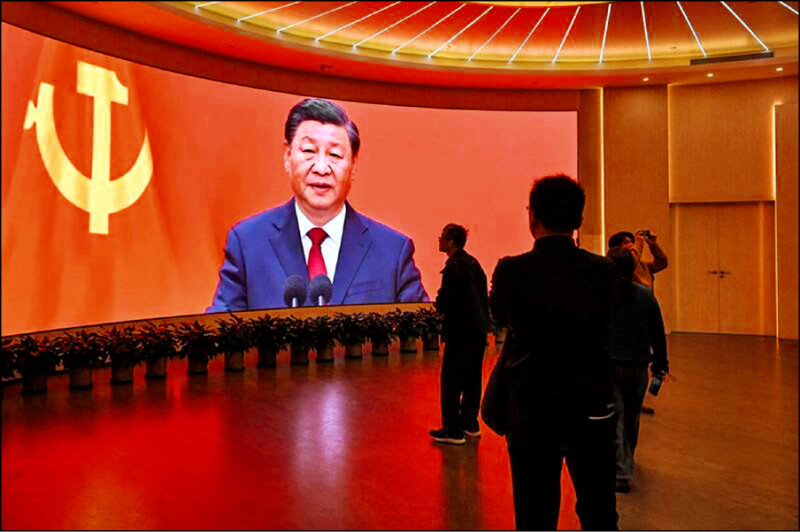 中共官方預計九月三日舉行盛大閱兵典禮，紀念抗戰勝利八十週年，由中共總書記習近平親自主持，亦將邀請國民黨退役軍人到現場觀禮。（法新社檔案照）