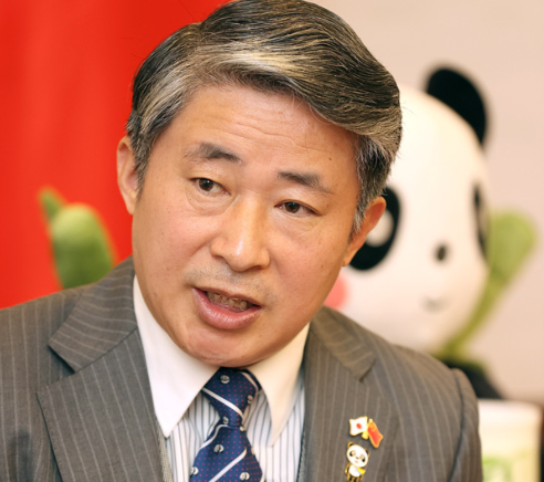 中國駐大阪總領事薛劍近日將以色列類比納粹德國的言論引撻伐。(取自微博) 中国驻大阪总领事薛剑近日将以色列模拟纳粹德国的言论引挞伐。 (取自微博)