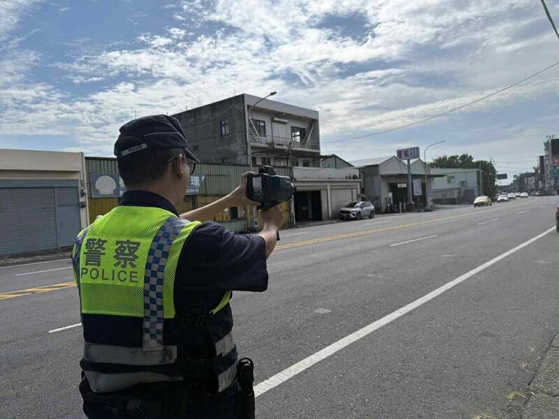 不怕罰？中壢警日抓52件超速 2汽機車超速88、60公里最離譜