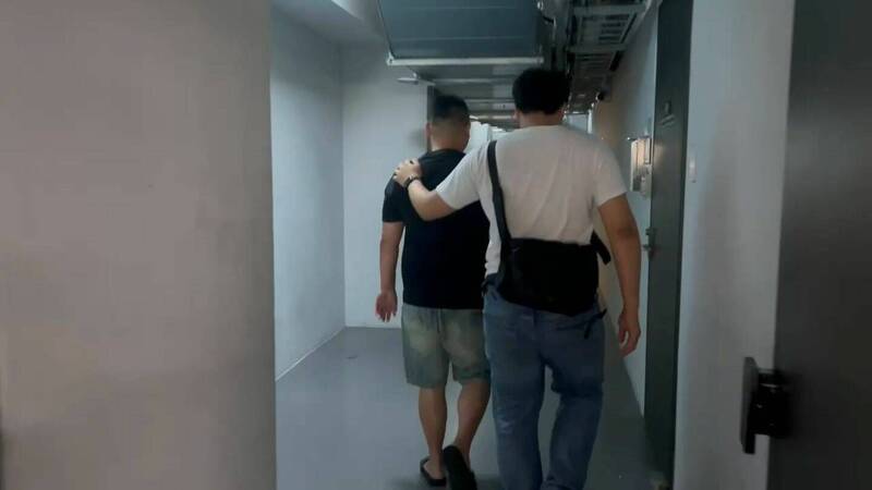 警方將涉恐嚇的周男逮捕到案。（記者徐聖倫翻攝）