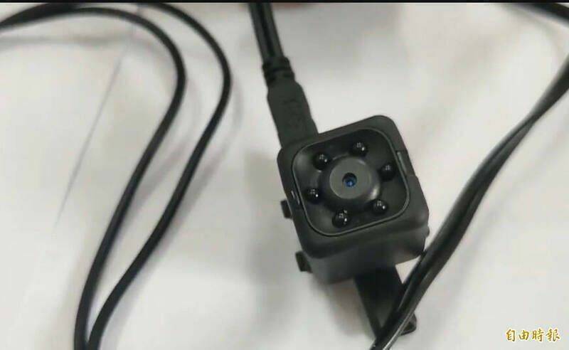 獨家》小三錯拿隨身碟驚爆偷拍狼  台南17少女疑受害
