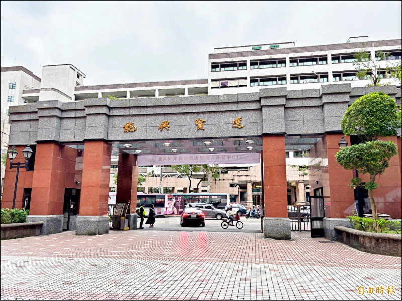 公務人員保障更進一步!銓敘部近日完成「公務人員請假規則修正草案」,增訂身心調適假,草案已送考試院審議。(記者林曉雲攝) 公務人員保障更進一步!銓敘部近日完成「公務人員請假規則修正草案」,增訂身心調適假,草案已送考試院審議。(記者林曉雲攝)