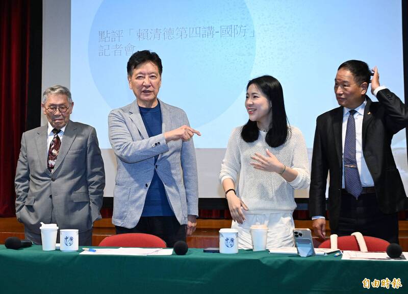 費鴻泰不挺徐巧芯？趙少康：費反罷免但慶幸自己不是立委