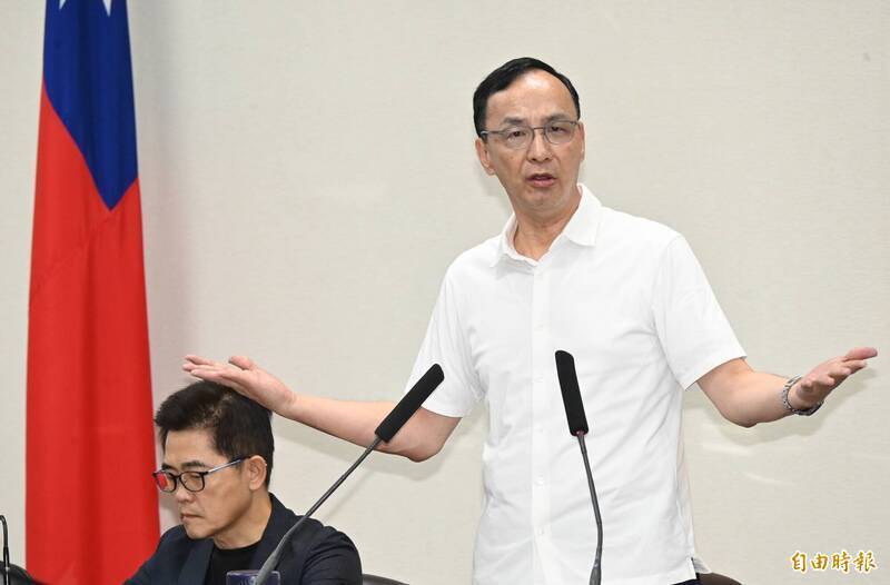 針對賴清德總統今晚發表國防主題的「團結國家十講」第4講演說，國民黨主席朱立倫稱，國民黨挺軍人加薪、挺中華民國國防，而且今年國防預算史上新高，賴清德總統勿成「假消息中心」。（資料照）