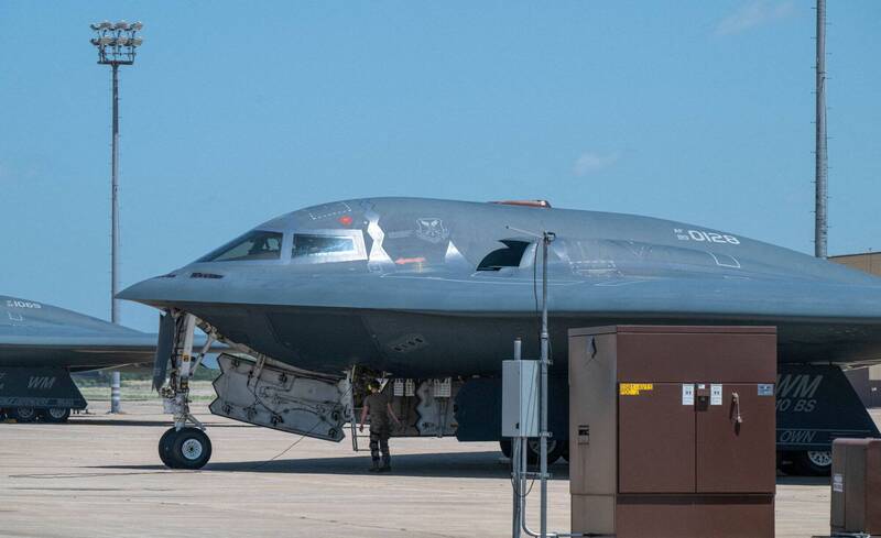 B-2飛行員成為美國英雄！  川普邀請進白宮慶祝獨立日