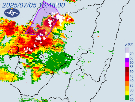 「臺中市、彰化縣、南投縣、雲林縣」發布大雷雨即時訊息,持續時間至18時45分止。(圖擷取自中央氣象署網站) 「臺中市、彰化縣、南投縣、雲林縣」發布大雷雨即時訊息,持續時間至18時45分止。(圖擷取自中央氣象署網站)