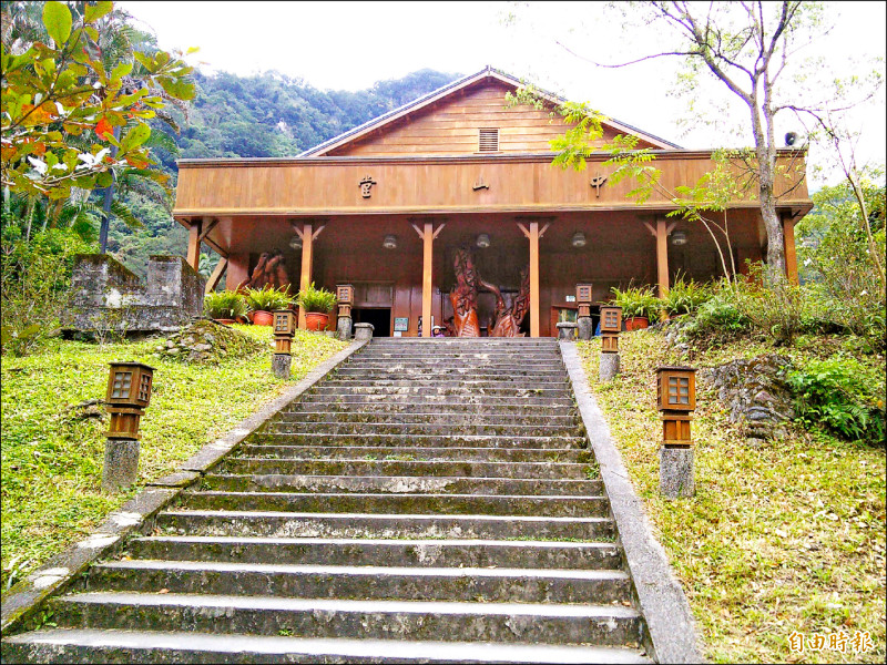 林田山林業文化園區,預計今天上午八點起預警性休園。(記者花孟璟攝) 林田山林業文化園區,預計今天上午八點起預警性休園。(記者花孟璟攝)