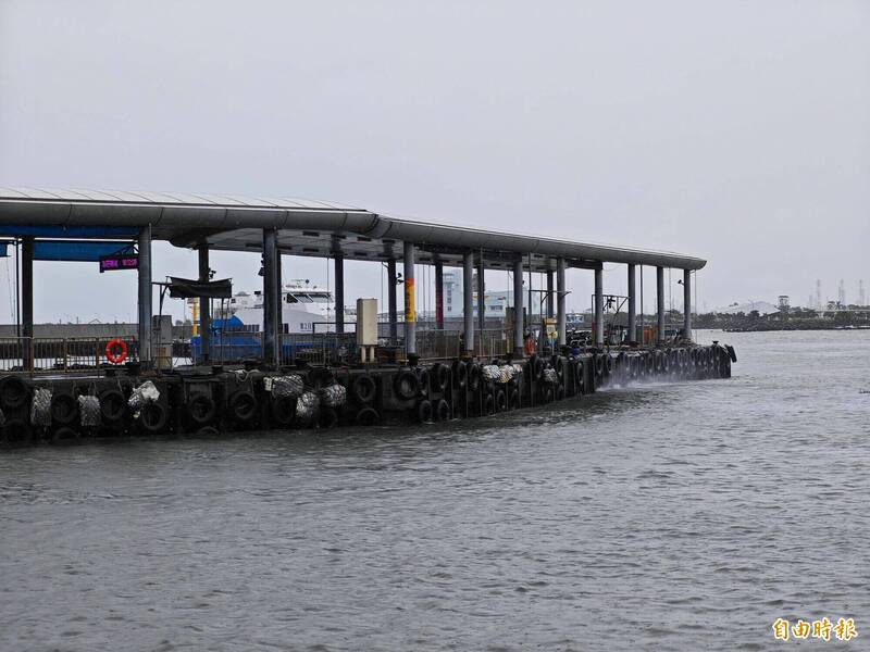 屏東琉球航線再停航,此為東港碼頭。(記者陳彥廷攝) 屏東琉球航線再停航,此為東港碼頭。(記者陳彥廷攝)