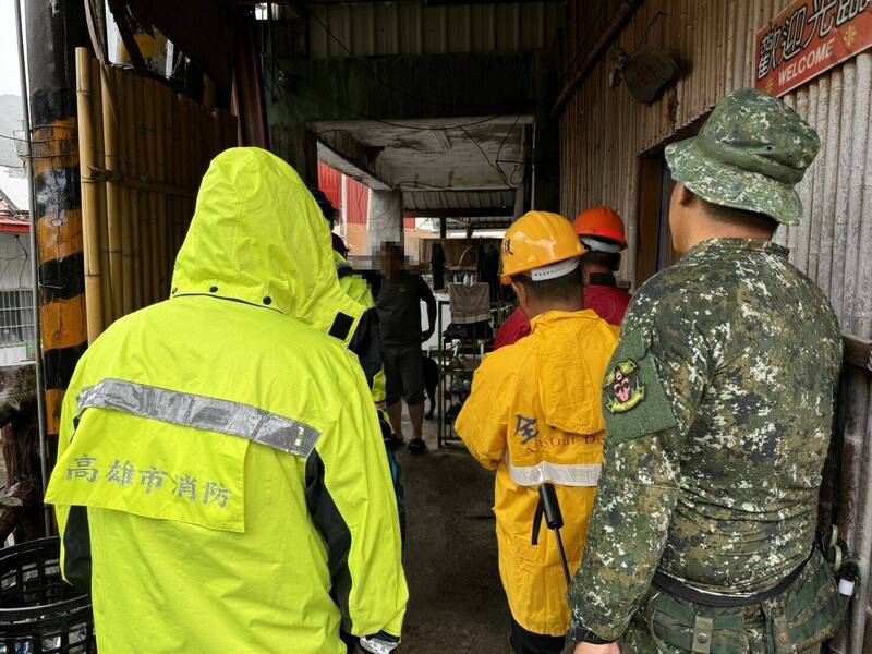 土石流黃色警戒區域範圍,高市急撤居民下山。(圖由高市消防局提供) 土石流黃色警戒區域範圍,高市急撤居民下山。(圖由高市消防局提供)