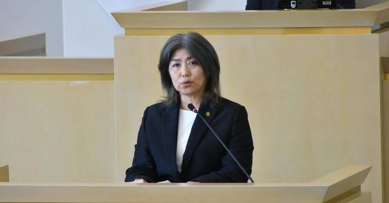 日本靜岡縣伊東市長田久保真紀學歷造假，市議會7日通過勸告辭職決議。（圖擷自田久保真紀X帳號）