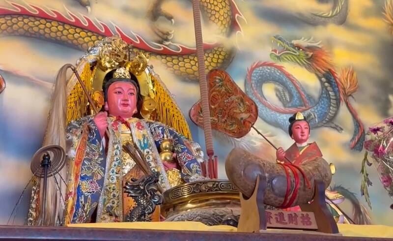 九天玄女胸前金牌不翼而飞，庙方急破头。（民众提供）