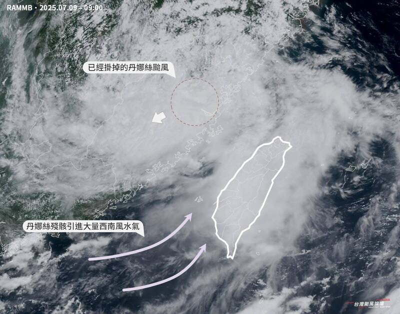丹娜絲雖然已經減弱為低壓，但路線卻走的太西南，讓殘骸下面的西南風引進台灣。（圖擷自「台灣颱風論壇─天氣特急」threads）