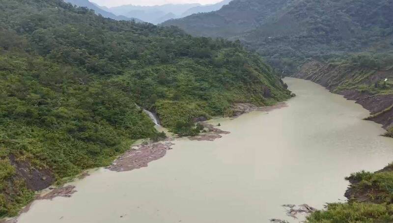 [舊聞] 「草嶺潭」堰塞湖第5度形成 曾釀74名官兵