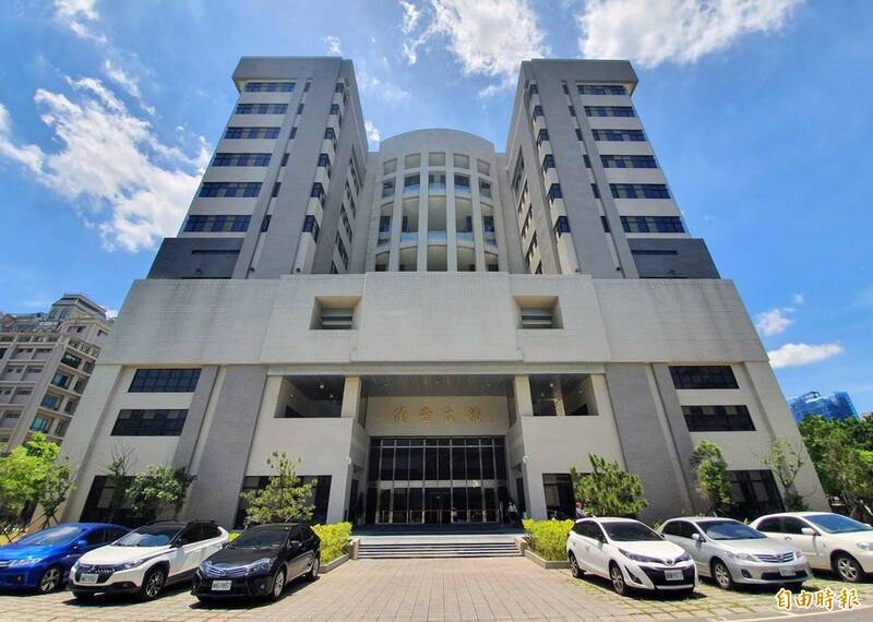 士林地檢署書記官林顥倫(已停職)3年偷拍21女82次,最高法院今駁回上訴,判刑3年定讞。(資料照) 士林地檢署書記官林顥倫(已停職)3年偷拍21女82次,最高法院今駁回上訴,判刑3年定讞。(資料照)