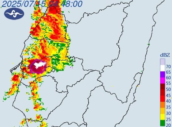 嘉義地區今天清晨大雷雨即時訊息。（擷取自中央氣象署網站）