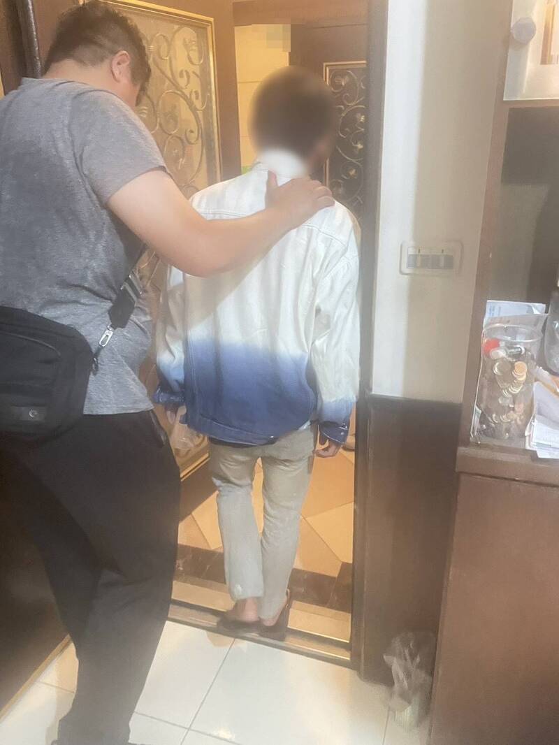 警方循線將蕭男緝捕到案。(警方提供) 警方循線將蕭男緝捕到案。(警方提供)