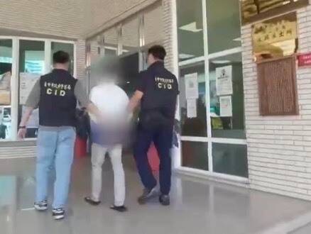 警方將蕭男帶回偵辦。(警方提供) 警方將蕭男帶回偵辦。(警方提供)