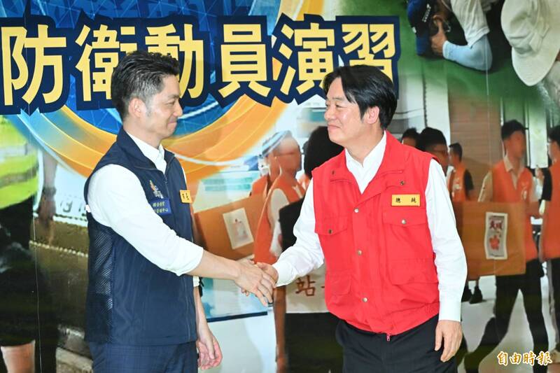 總統賴清德與台北市長蔣萬安,一同前往中山國小視導「台北市2025城鎮韌性演習」,兩人會後並分別發表談話。(記者田裕華攝) 總統賴清德與台北市長蔣萬安,一同前往中山國小視導「台北市2025城鎮韌性演習」,兩人會後並分別發表談話。(記者田裕華攝)