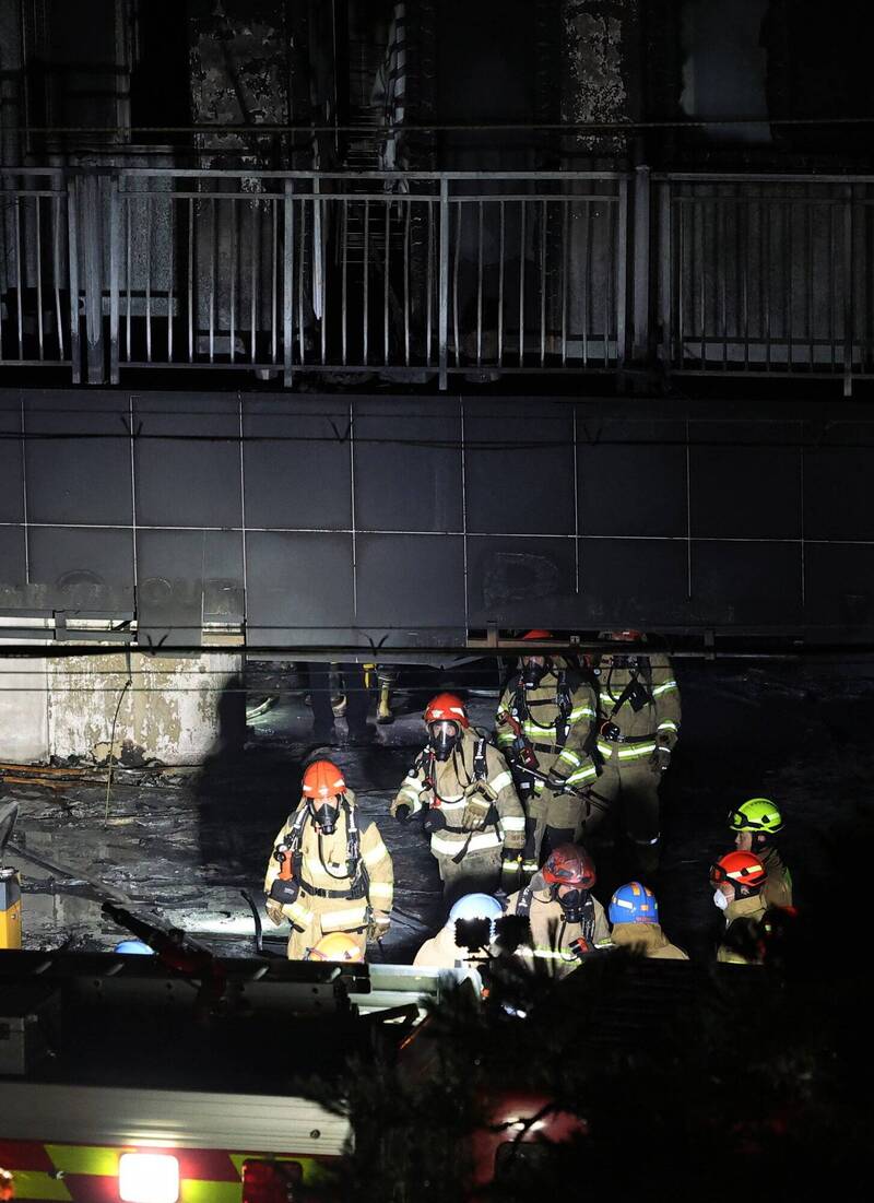 南韓京畿道光明市1建築17日晚間發生嚴重火災，造成1人死亡、66人輕重傷。（歐新社）