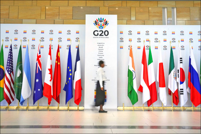 美國預計明年接任二十國集團（G20）輪值主席國，將帶領G20重拾金融老本行。圖為今年二月底在南非開普敦舉行的G20財長會議的會場。（路透檔案照）