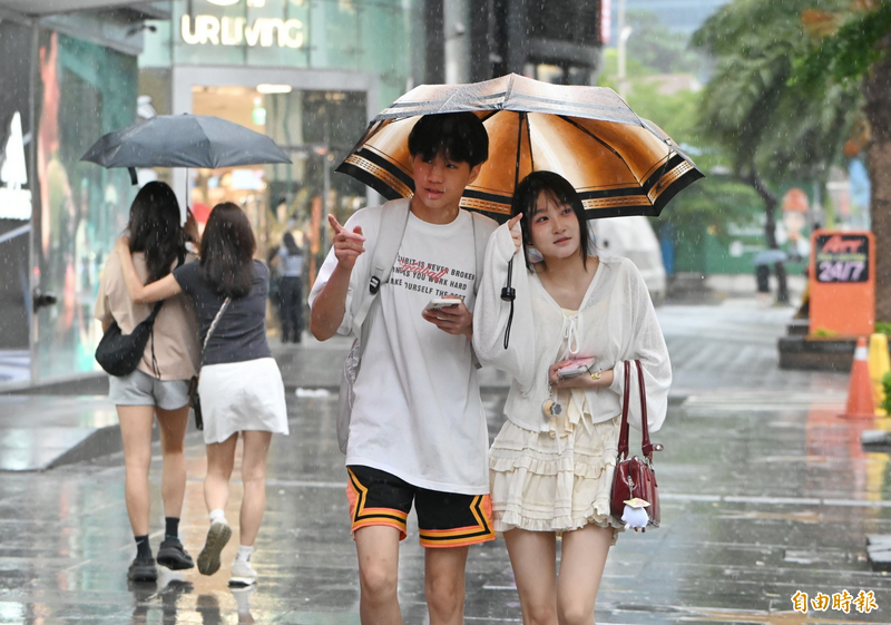 週一東部及東南部地區,有局部大雨或豪雨發生的機率。(資料照) 週一東部及東南部地區,有局部大雨或豪雨發生的機率。(資料照)