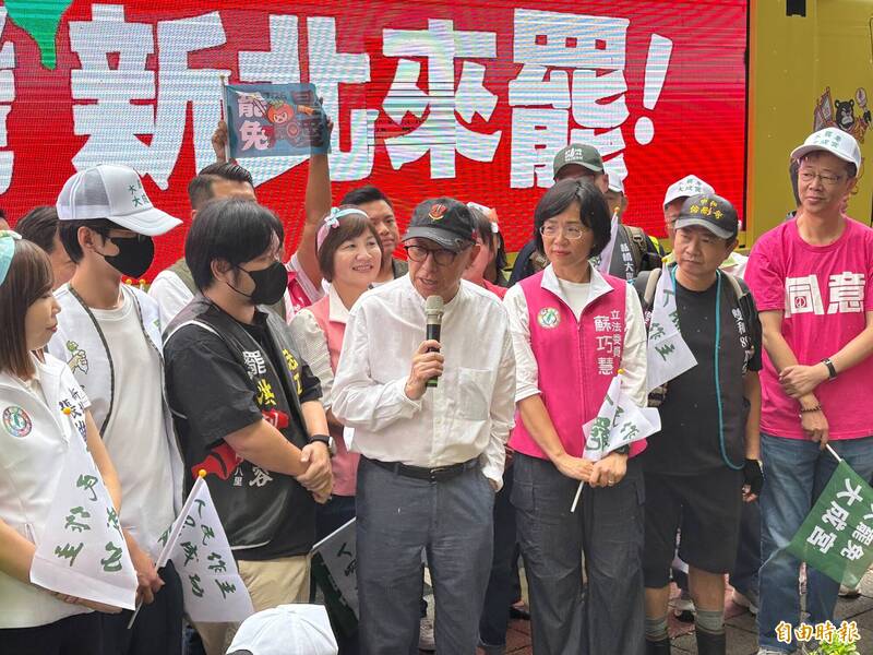 徐巧芯酸黑熊學院不去救災 曹興誠回擊：壞透了一定要罷掉