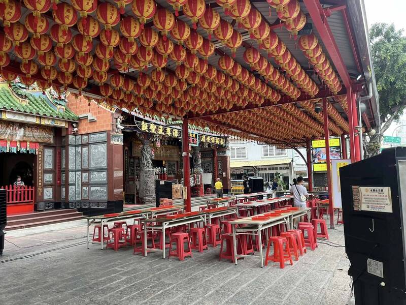 百年情誼有轉圜？台南西羅殿今晚交陪境說明會 網友：置板凳聽講