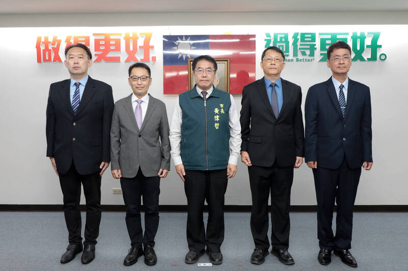 南市4區長宣誓就職 黃偉哲期許扮演市府、市民溝通橋梁