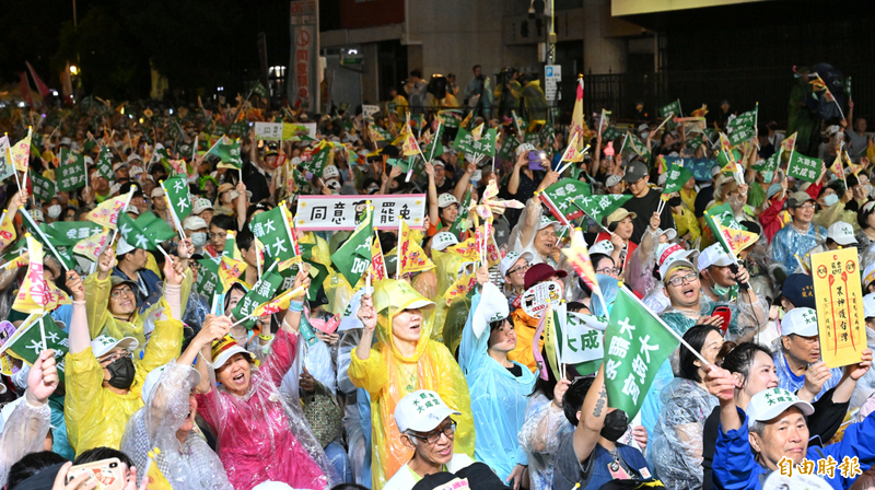 全球都在看！《路透》專題報導大罷免 直指國民黨受中共支持
