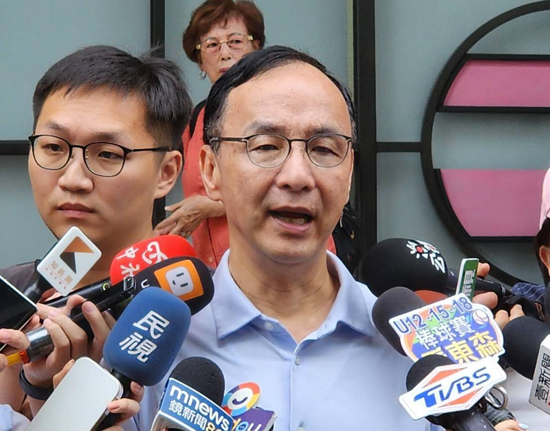 童子賢支持下架傅崐萁 朱立倫回1句話網驚呼：原來主席也挺罷傅！