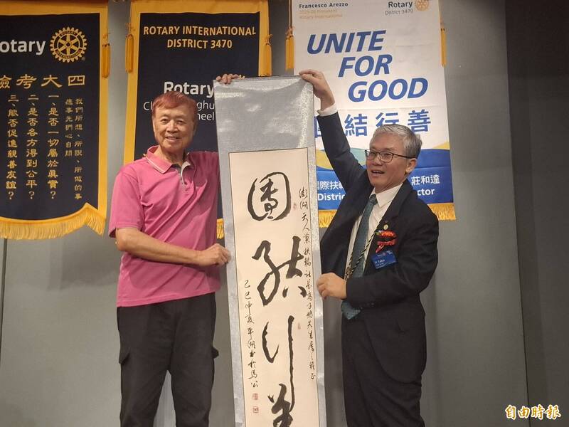 馬公高中退休師謝聰明傳授書法 獲第20屆教育奉獻獎