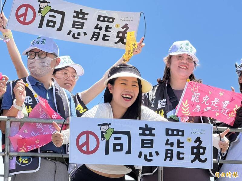 母愛守護 「罷洪刻不容楷」單親媽愛子:不想讓孩子活在極權體制下