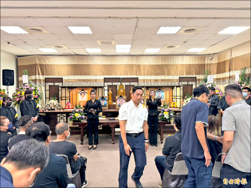 豐原5口告別式 檢訊問李團長丈夫、次女後請回