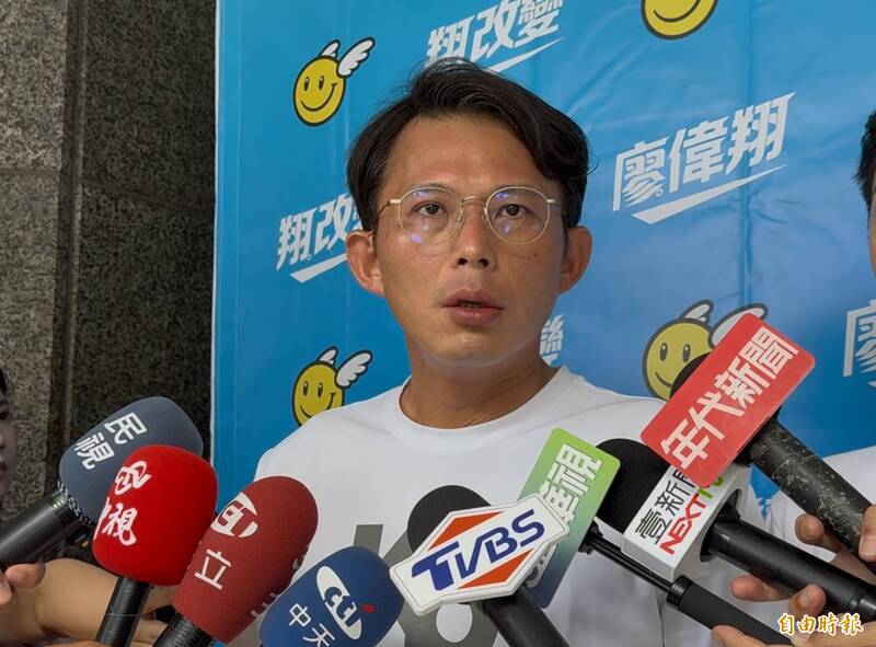 黃國昌控國軍服供站標案涉利益輸送 陸軍：依法釐清中