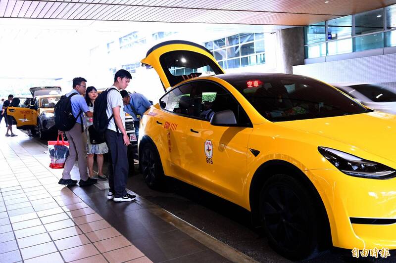 白牌車違規逃逸《公路法》無罰則 航警局建議修法
