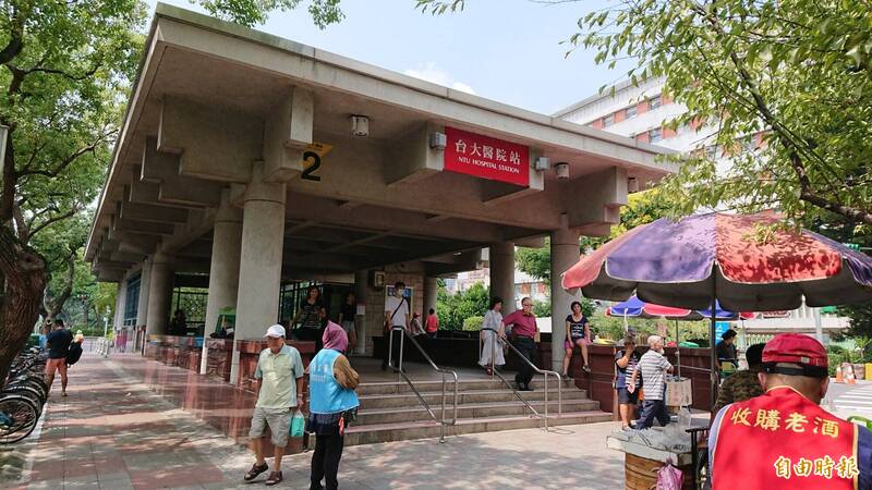 北市7/25罷免、反罷免集會 捷警：捷運站內勿聚集造勢、揮旗