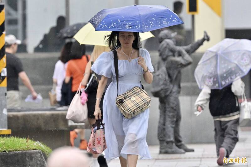 週五北部慎防「短延時豪雨」 午後各地山區留意雨勢