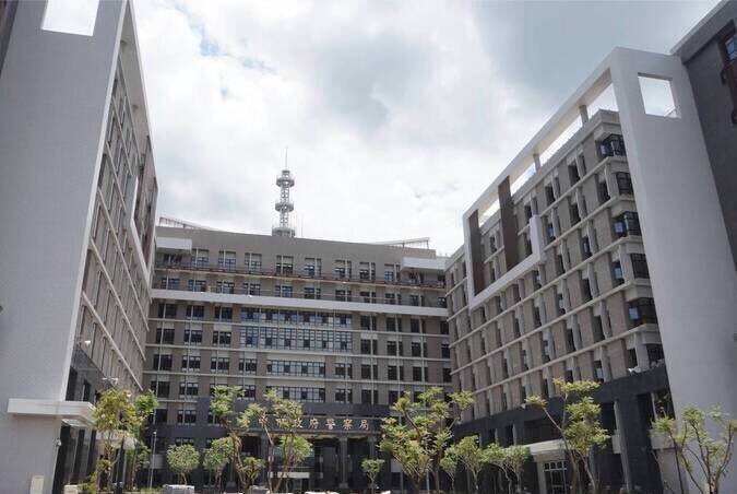 偷拍10萬粉女警性愛片狂削30萬 渣男警已於去年育嬰留職停薪