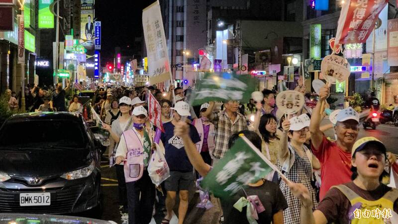 花蓮人徹底怒了！童子賢成罷傅關鍵稻草  公民大遊行人龍沒盡頭